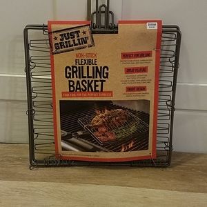 Non-stick flexible grilling basket